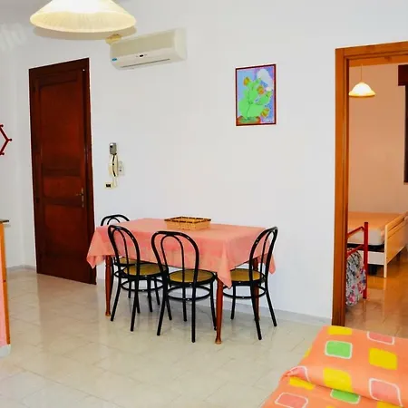 Casa Bermuda Lido Marini